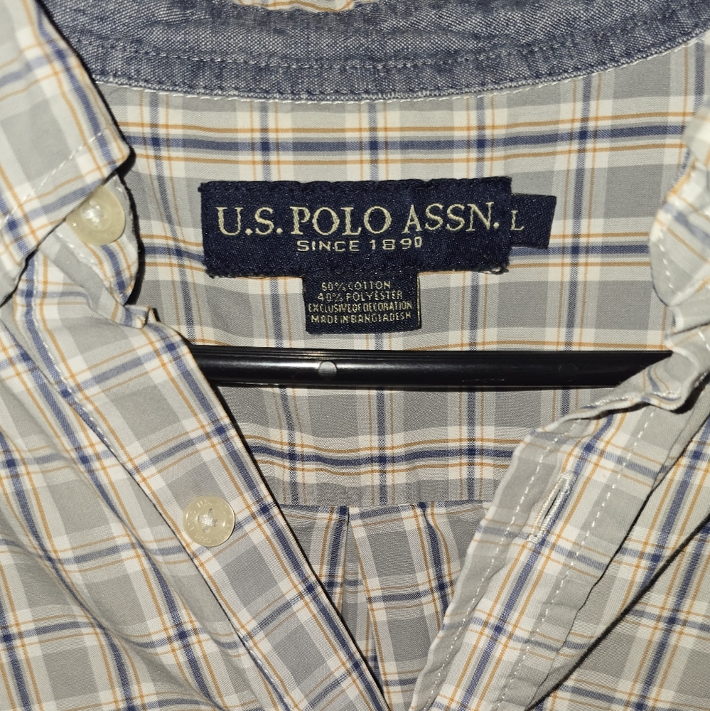 US Polo Button-Up Shirt - Picture 3 of 4